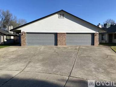Main picture of 2823 Fern St