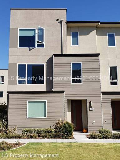 Main picture of 8020 Olive Ln