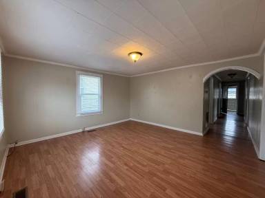 Main picture of 315 Park St