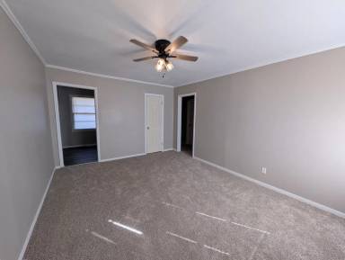 Main picture of 55 Bryan St