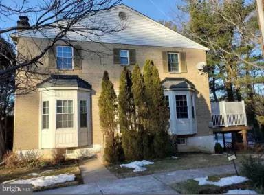 Main picture of 15519 Villisca Ter