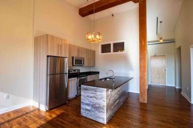 Main picture of River Place Lofts