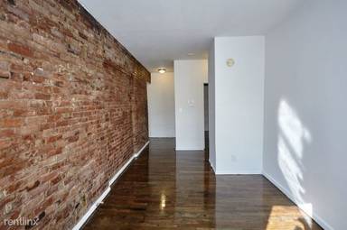 Main picture of 105 Saint Marks Pl