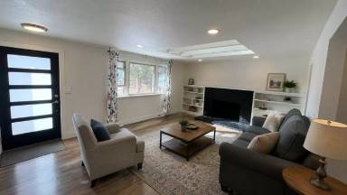 Main picture of 2740 W Elizabeth St