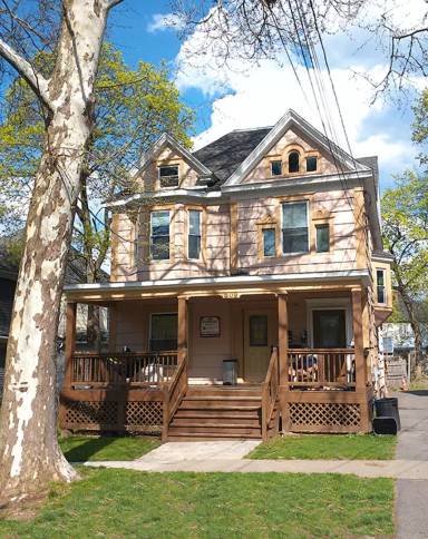 Main picture of 509 Columbus Ave