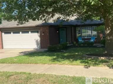 Main picture of 11214 S Nandina Ave