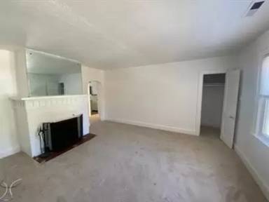 Main picture of 105 W Ocean Ave