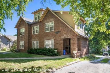Main picture of 6035 Oak St