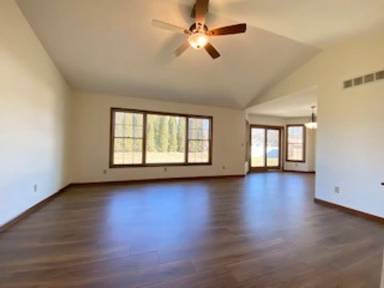 Main picture of 122 Redspire Blvd