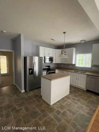 Main picture of 1801 Olivers Crossing Cir