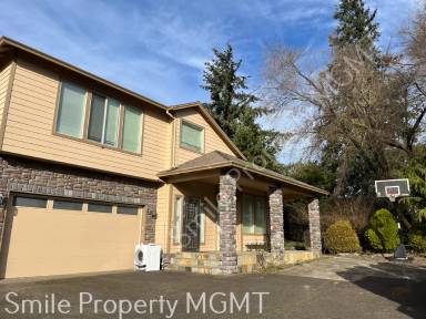 Main picture of 16111 SE Lora St