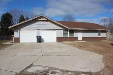 Main picture of 2209 Carol Ln