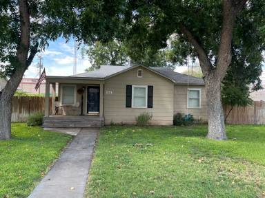 Main picture of 1041 N Eddy St
