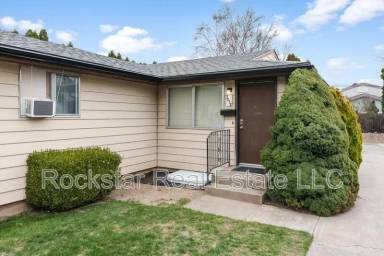 Main picture of 7018 N Wiscomb St