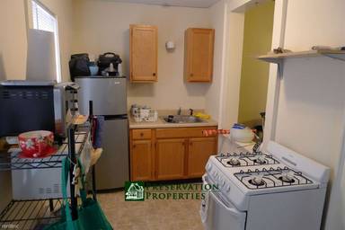 Main picture of 127 Crescent St