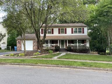 Main picture of 2615 Puritan Ct