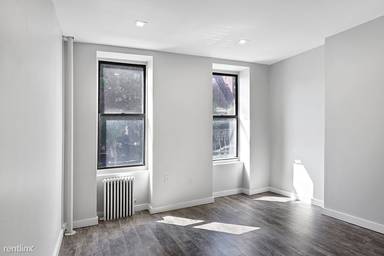 Main picture of 137 E 110th St
