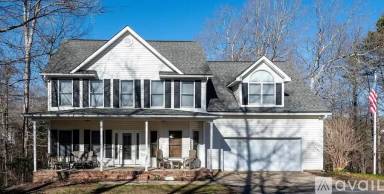 Main picture of 22445 Greenview Pkwy
