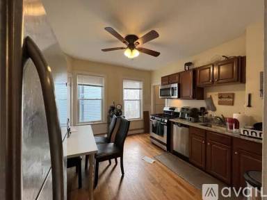 Main picture of 256 Summer St
