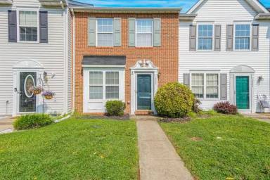 Main picture of 10502 Guilderland Ct