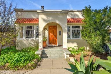 Main picture of 245 S Pacific Ave