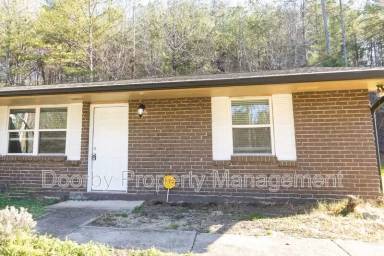 Main picture of 3860 Youngstown Rd