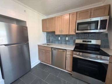 Main picture of 137 3rd St