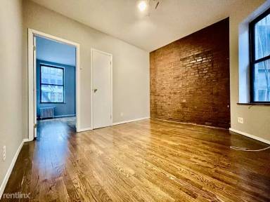 Main picture of 219 E 23rd St