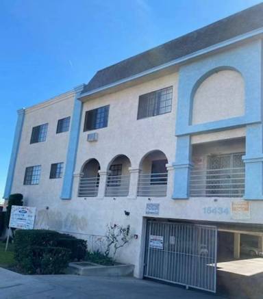 Main picture of 15434 Rayen St