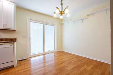 Main picture of 11106 V St