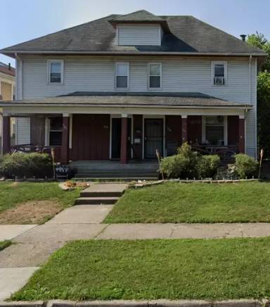 Main picture of 147 E Grand Ave