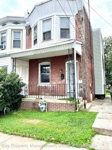 Main picture of 115 Pine St