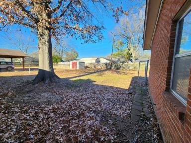 Main picture of 907 S Roselawn Dr