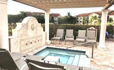 Main picture of 919 Villa Cir