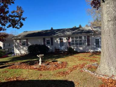 Main picture of 19 Webster Ave