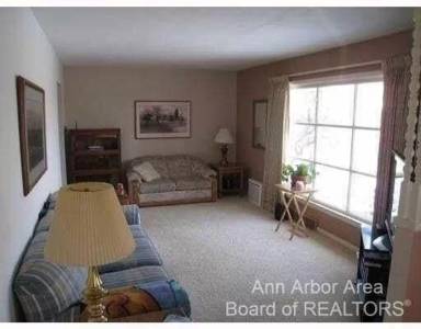 Main picture of 7425 Ann Arbor St