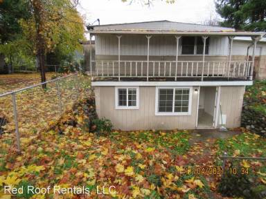 Main picture of 1106 204th St E