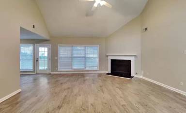 Main picture of 759 Birchwood Ln SW
