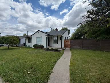 Main picture of 518 Fremont Way