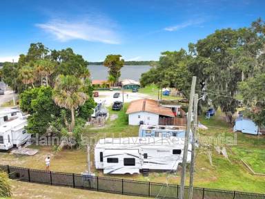 Main picture of 1030 W Lake Marion Rd
