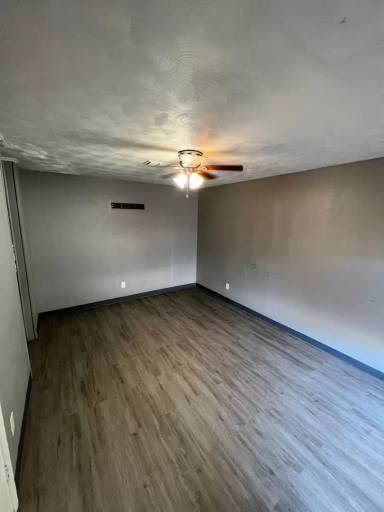 Main picture of 8509 Range Ln