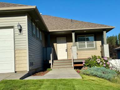 Main picture of 4511 N Hutchinson Ln
