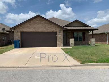 Main picture of 3318 Emilee Ruth St