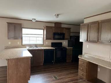Main picture of 276 Laurel Leah