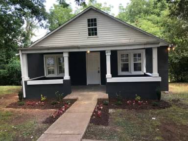 Main picture of 2817 James St