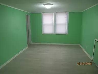 Main picture of 10449 S Wabash Ave