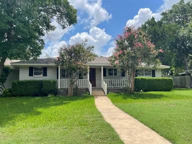 Main picture of 9100 Lark Dr