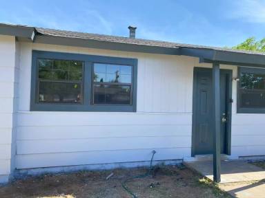Main picture of 3506 E Baylor St
