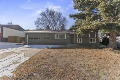 Main picture of 4985 Artistic Cir
