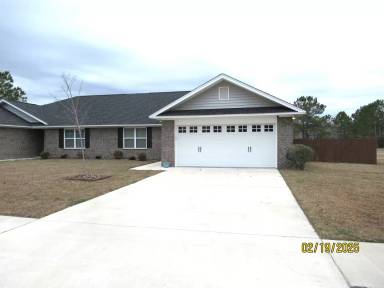 Main picture of 654 Constitution Dr